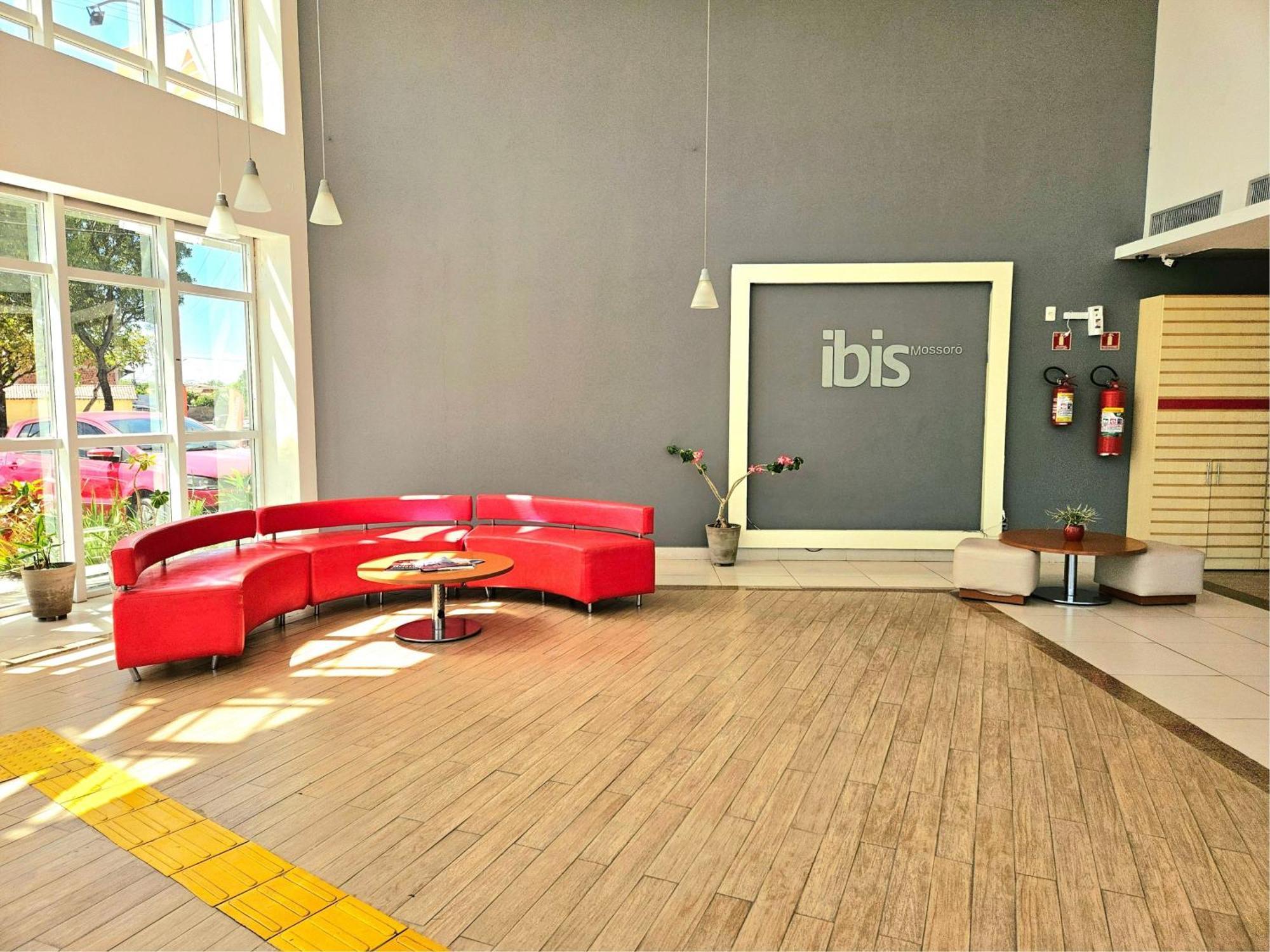 Готель Ibis Мосоро Екстер'єр фото