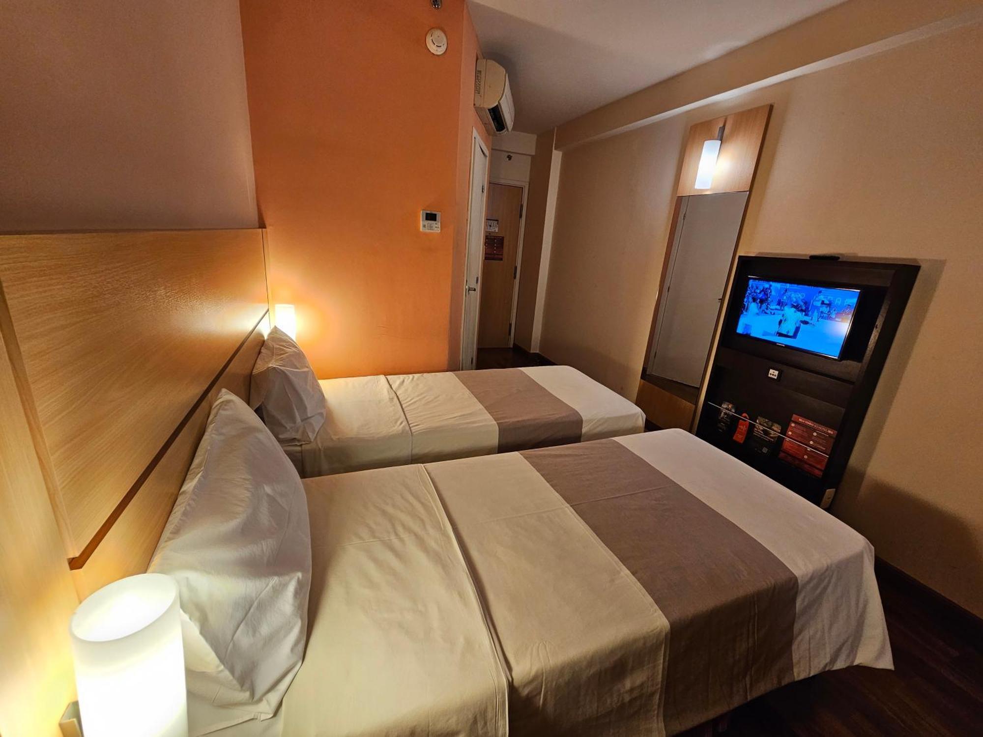 Готель Ibis Мосоро Екстер'єр фото