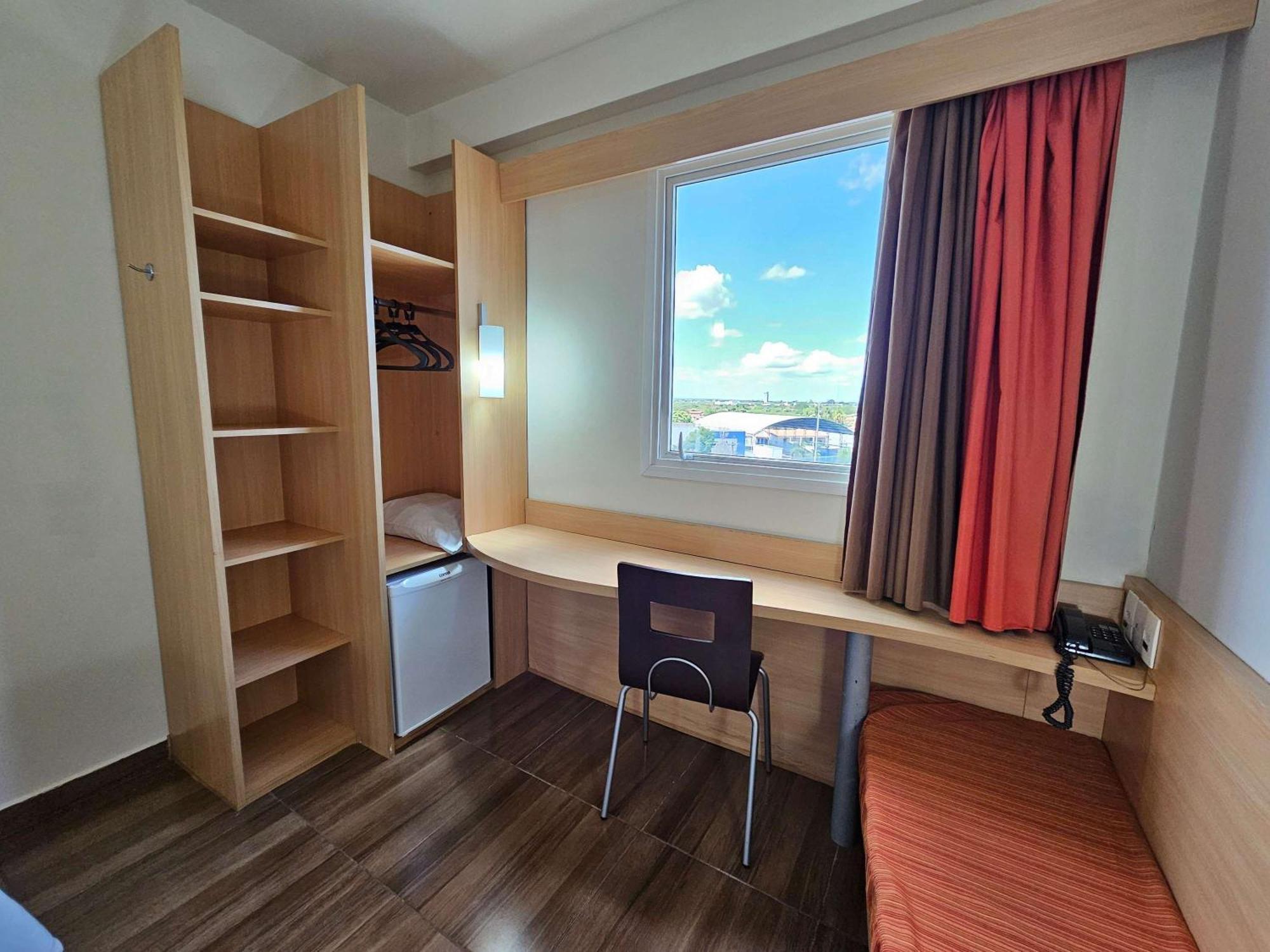 Готель Ibis Мосоро Екстер'єр фото